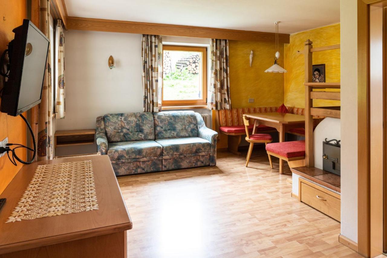 Bed and Breakfast Garni Juri La Villa  Exterior foto
