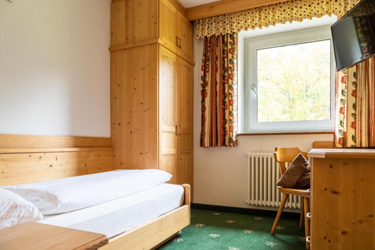 Bed and Breakfast Garni Juri La Villa  Exterior foto